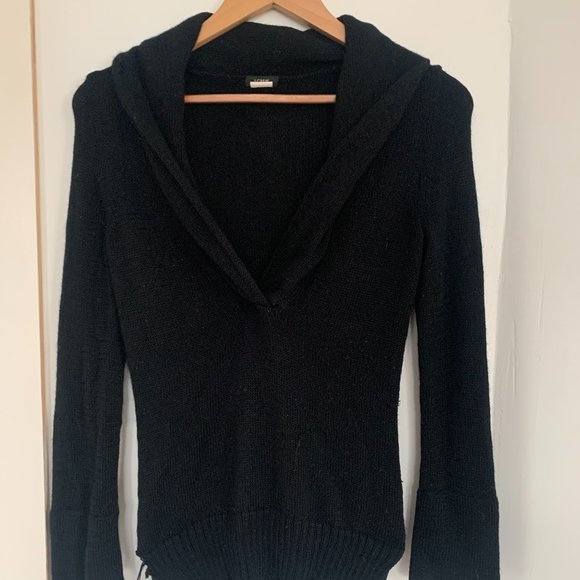 Black Sweater - Picture 1 of 1